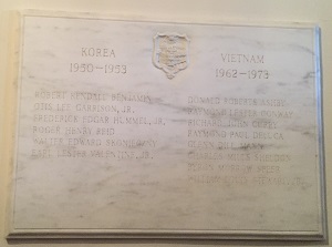 Marble plaque with two columns of engraved names of those who served during the Korean and Vietnam Wars